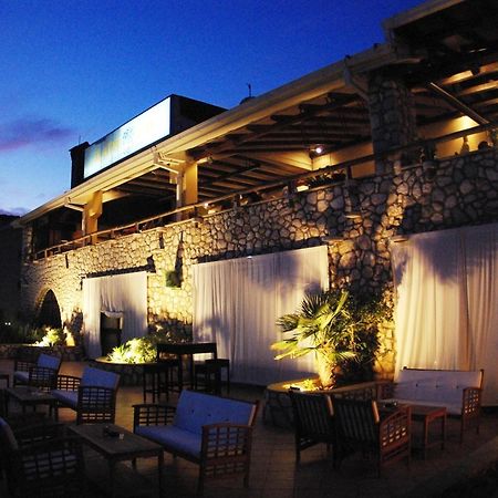 Hotel Zlatni Lav Martinšćica Εξωτερικό φωτογραφία