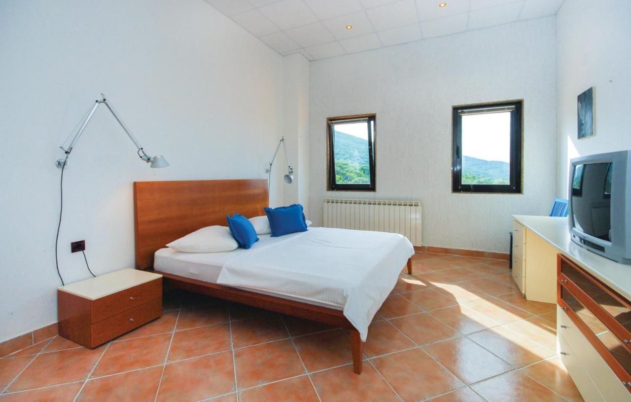 Hotel Zlatni Lav Martinšćica Εξωτερικό φωτογραφία