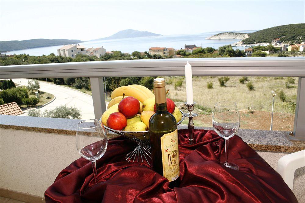 Hotel Zlatni Lav Martinšćica Εξωτερικό φωτογραφία