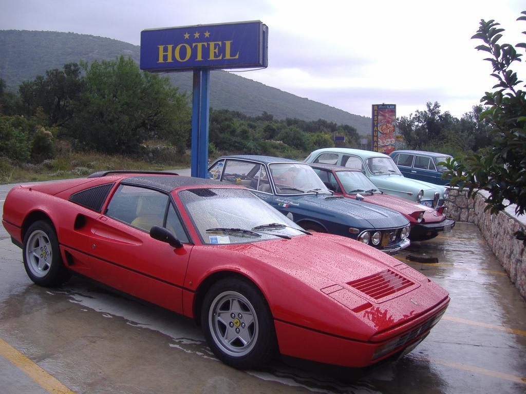 Hotel Zlatni Lav Martinšćica Εξωτερικό φωτογραφία