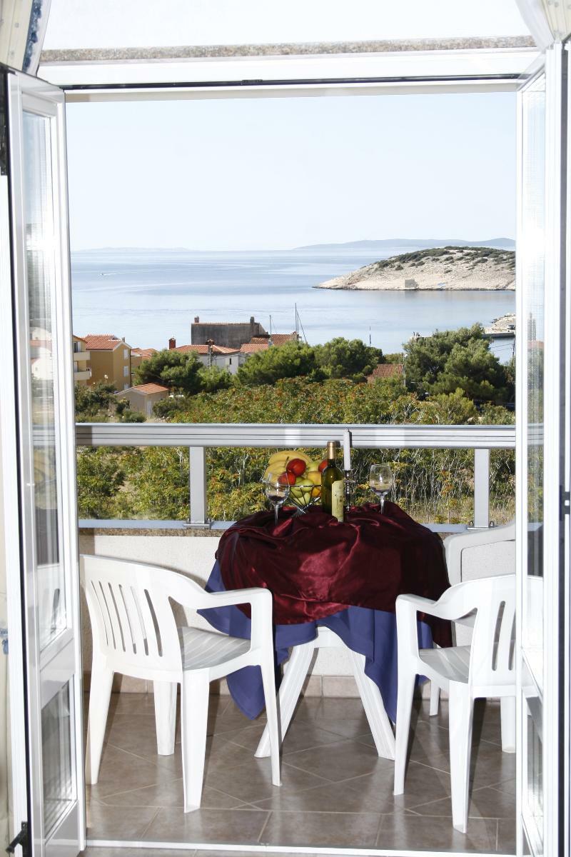 Hotel Zlatni Lav Martinšćica Εξωτερικό φωτογραφία